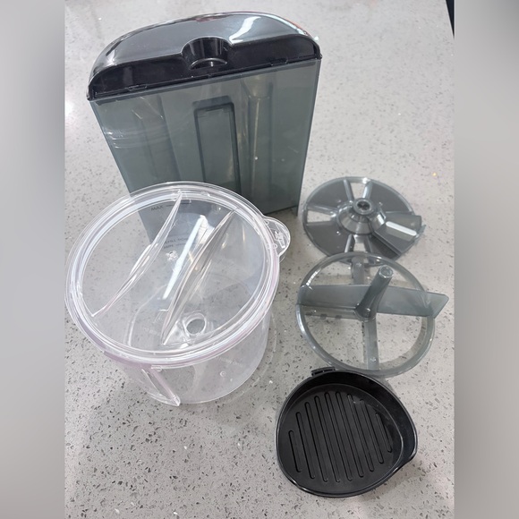 Baby Brezza Formula Pro Mini - Picture 3 of 12